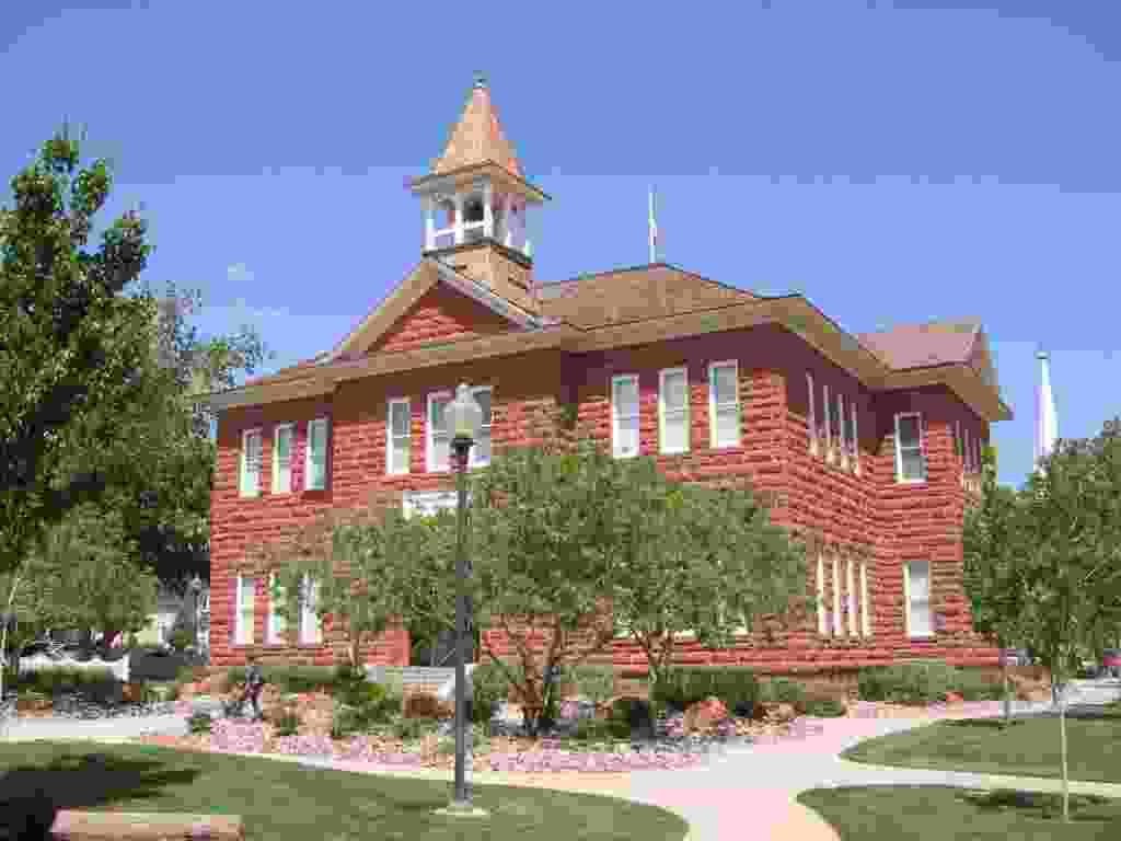 Front view of The Woodward School Building in St George Utah