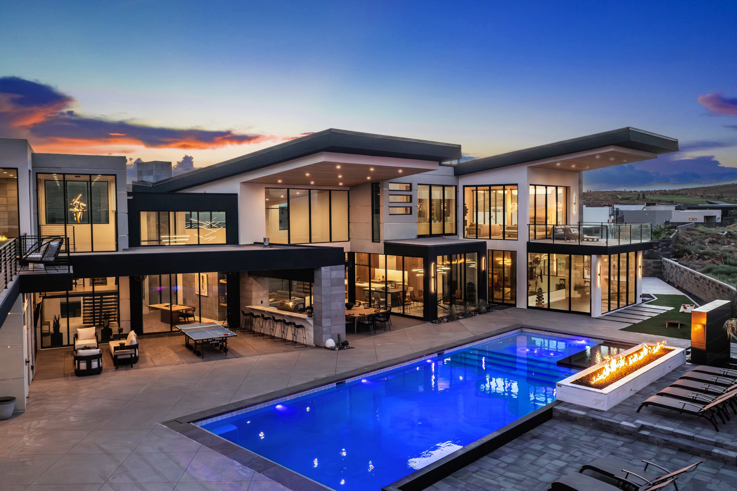 Wide view of Copper rock home backyard